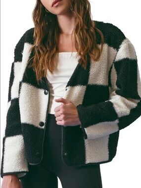 Blu Pepper Cream and Black Sherpa Jacket